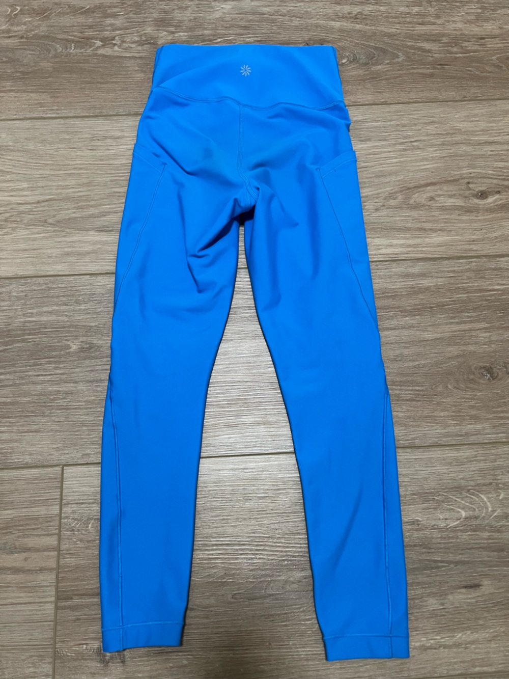 Athleta interval stash 7/8 tight Leggings with Side Pockets size XXS
